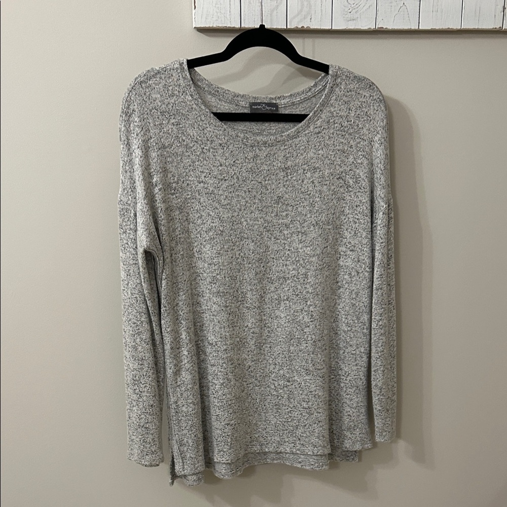 Market & Spruce Heathered Gray Long Sleeve Sweater